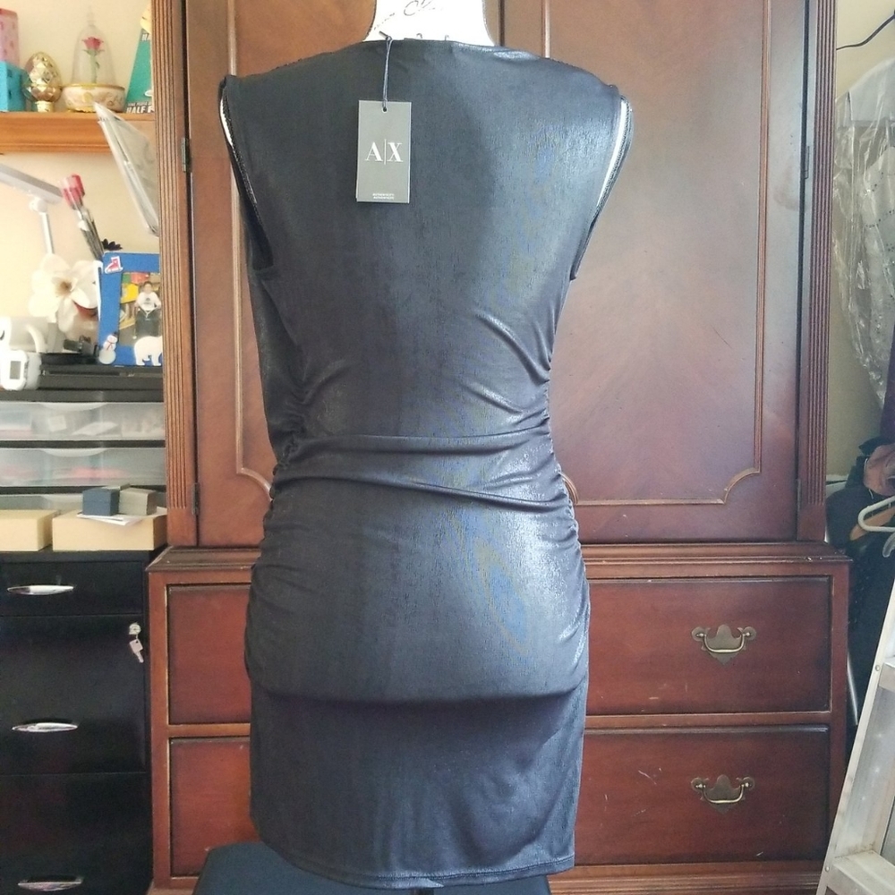 Dress - Picture 4 of 4